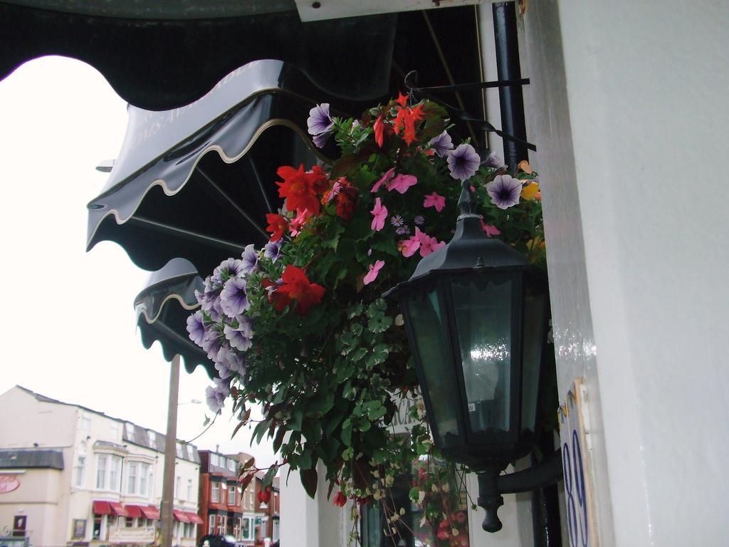 Cadeby Lodge Blackpool Eksteriør bilde